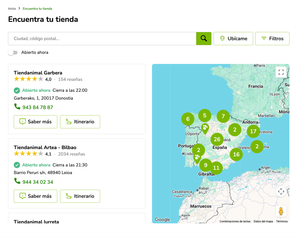 página de inicio de un store locator con mapa interactivo y lista de establecimientos